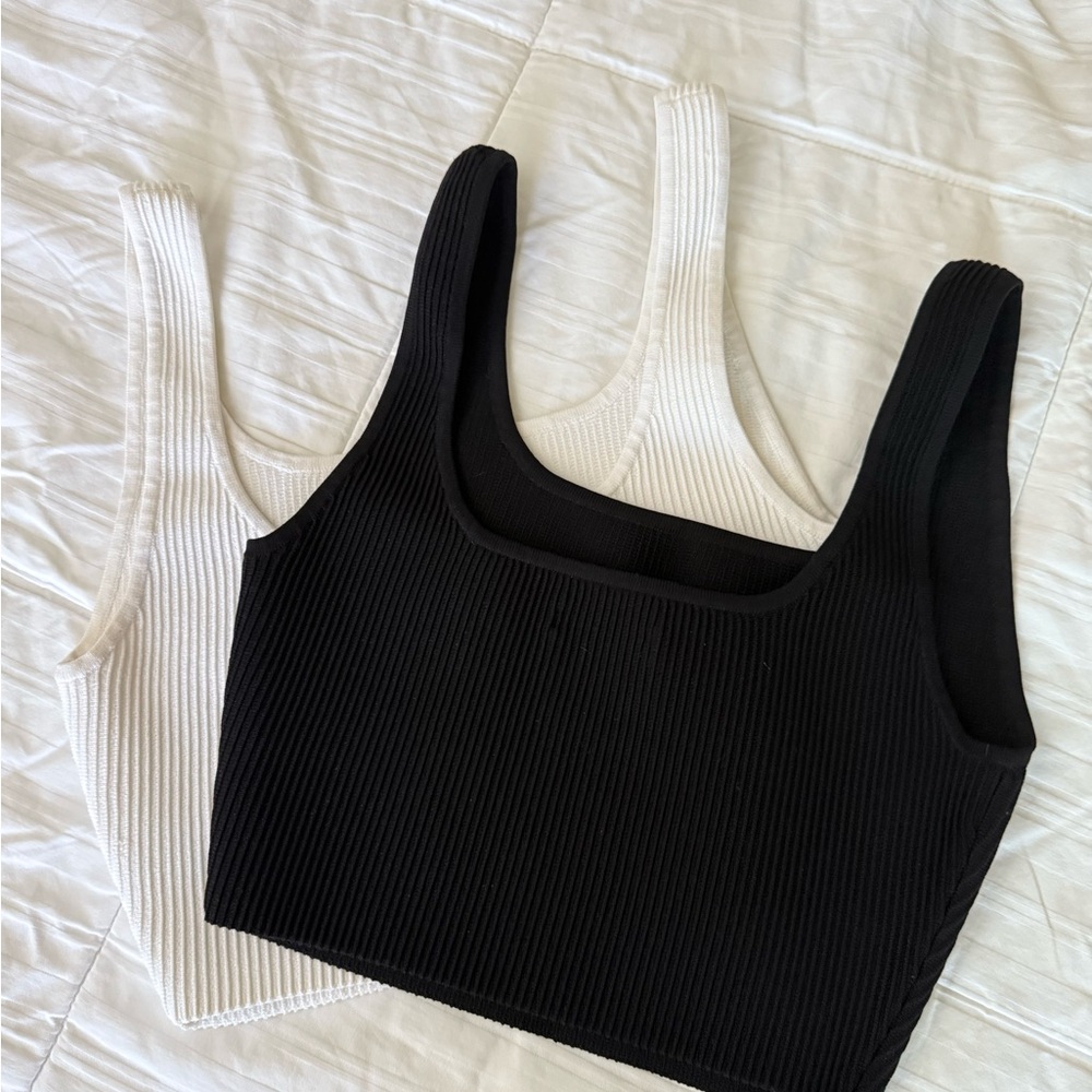 Babaton Ribbed Tank Tops in Black and White